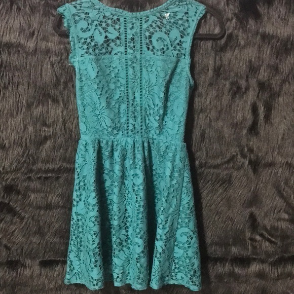 Speechless lace dress‎ size medium - Picture 1 of 4